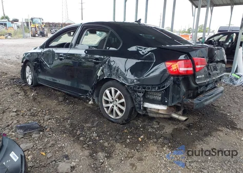 2015 Volkswagen Jetta 1.8T Se z USA, uszkodzony, nr VIN 3VWD17AJ9FM411303